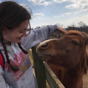 Meet your Posher, Michaela